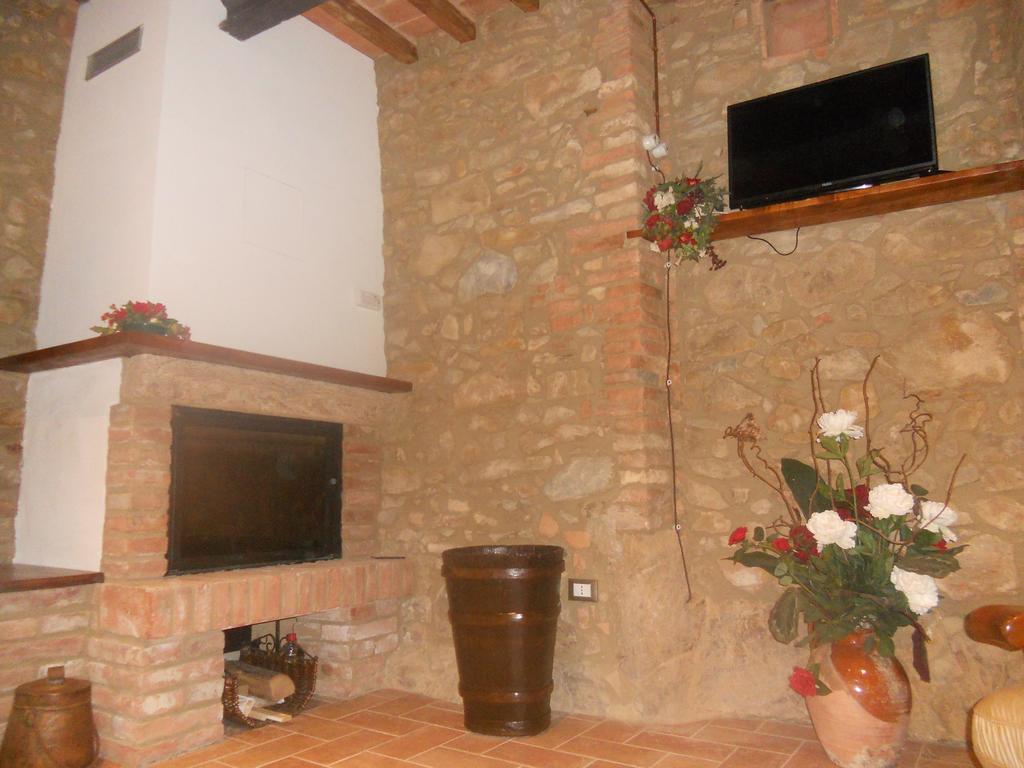 Apartment Casa Antica Chianni Room photo